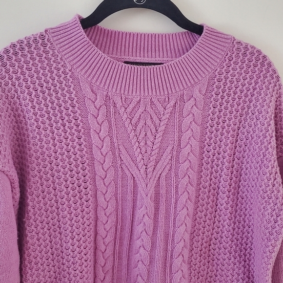 Banana Republic Factory Round Neck Purple Pullover Knit Sweater - Picture 2 of 7